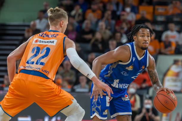 更是深入了 更是深入了